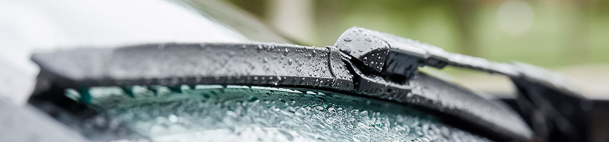 Cac-dau-hieu-can-phai-thay-the-gạt mưa xe LandRover Range Rover Evoque
